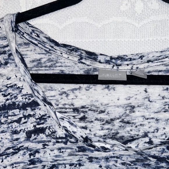 100% Linen Scallop Trim Blue & White Printed Kenar Short Sleeve Top - Picture 3 of 4